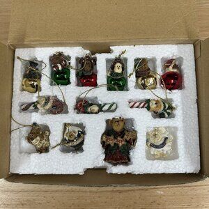 Boyds Holiday Collection Mini Ornament / Tree Topper Set 2004